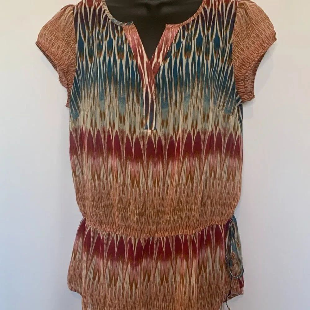 a.n.a. V Neck Short Sleeve Multi Color Blouse
